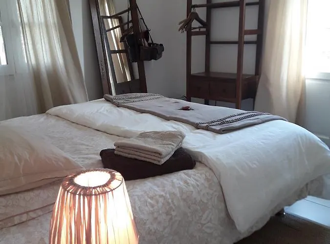 Ecluse De La Tindiere Bed & Breakfast 3*